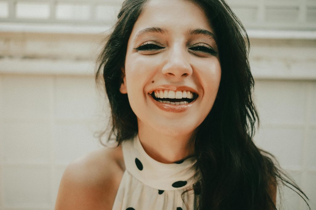 Gummy smile cu botox bucuresti